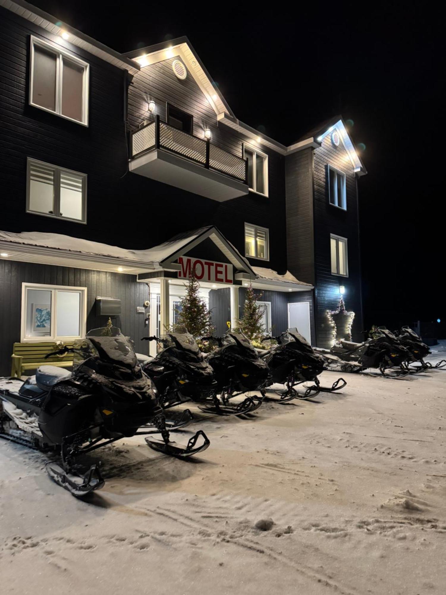Horizon 777 Hotel Saint-Siméon Eksteriør billede